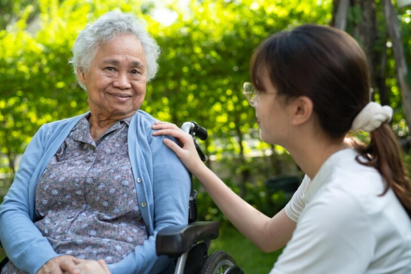 Nursing Care at Home for the Elderly in UK